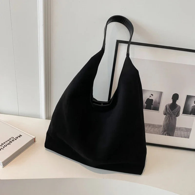 Autumn and Winter Vintage Women'S Bag Large Capacity Suede Shoulder Bag Solid Color Simple Casual Commuter Bag Retro Handbags